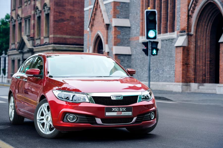  Qoros 3 Hatch 2014 года  (фото 1 из 17)
